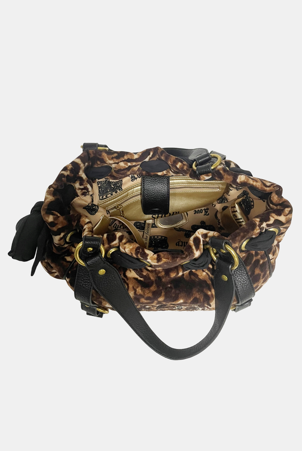 Displays the Java 'Juicy' branded animal daydreamer shopper bag featuring the inside compartment 