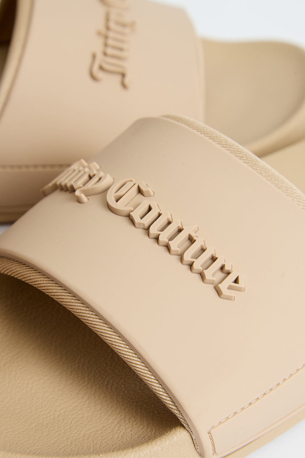 NOMAD LOGO EMBOSSED SLIDERS
