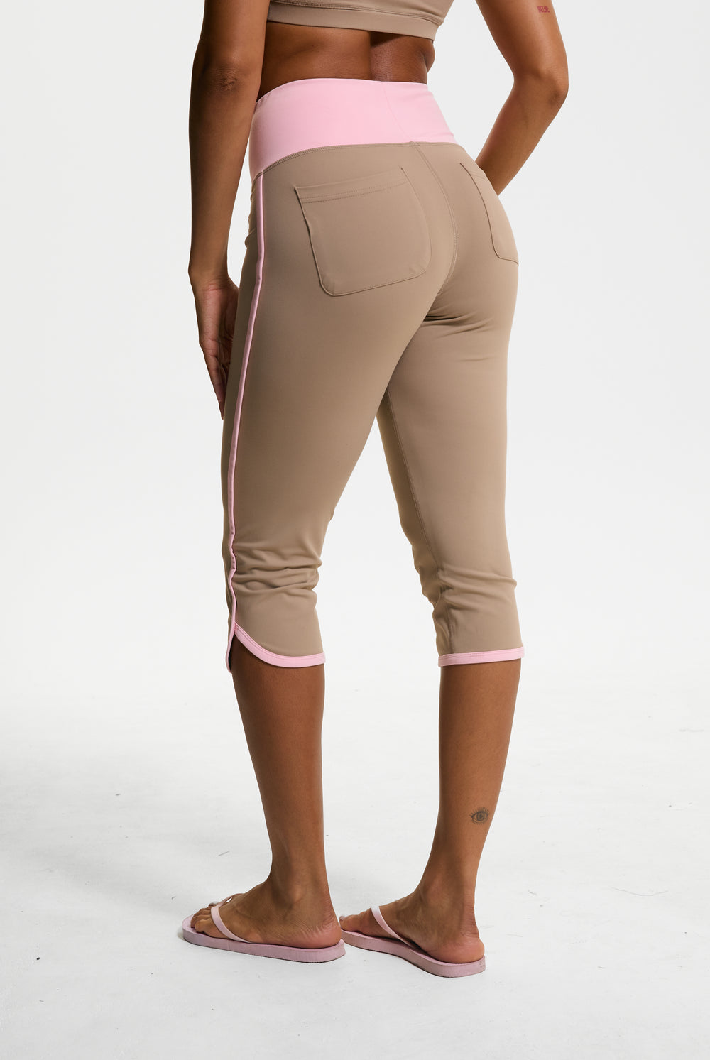 Fungi Sport Contrast Capris