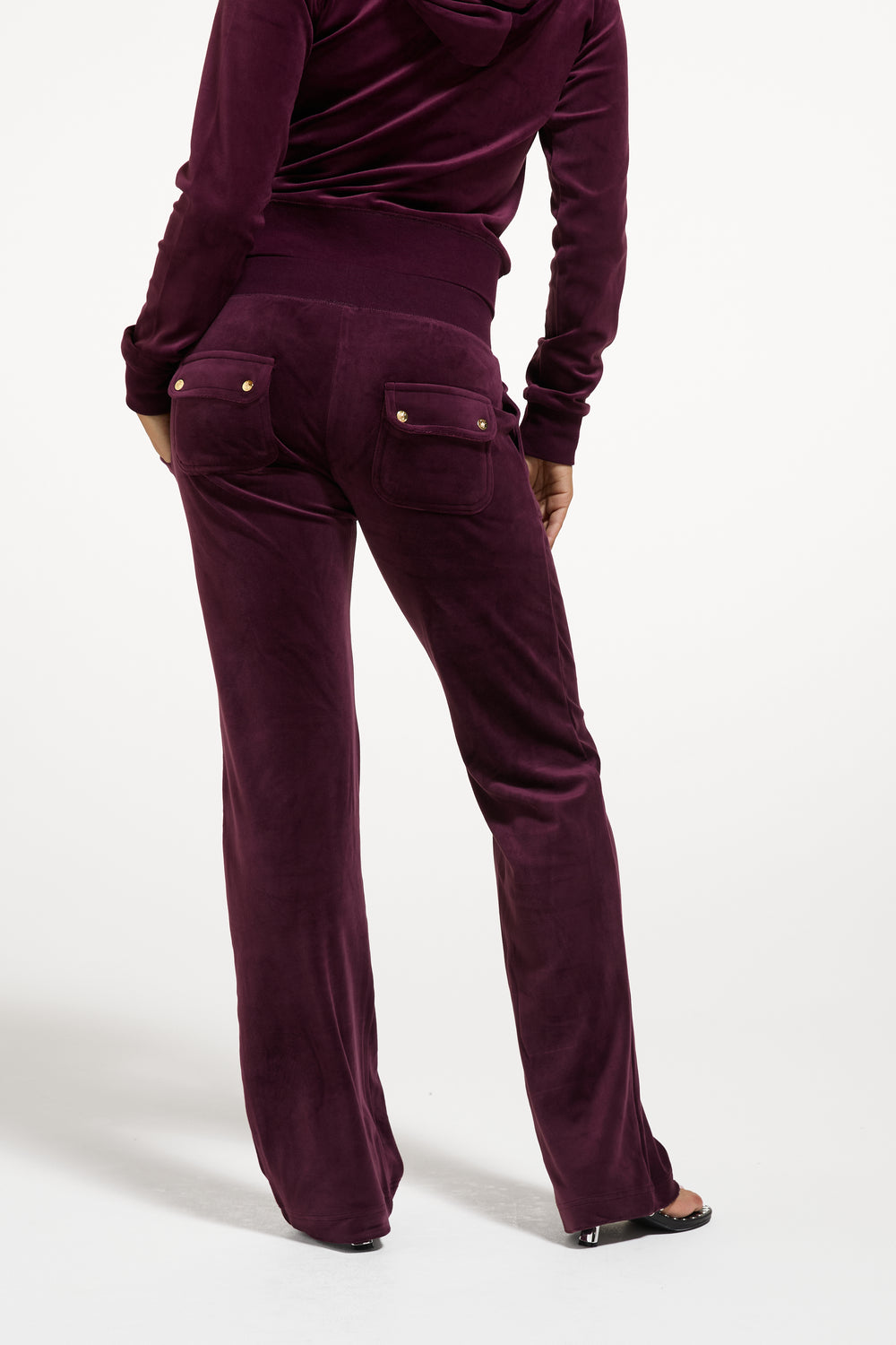 Winetasting / Gold Classic Velour Del Ray Pocketed Bottoms